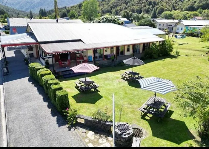The Blackball Inn